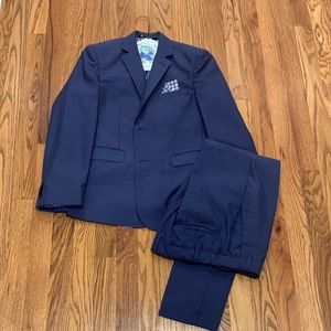 Leo and zackary suit size 14
